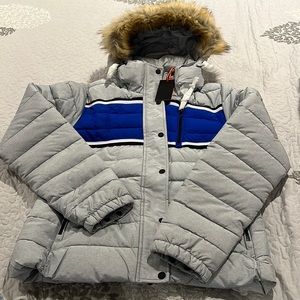 New with tags SuperDry Light weight jacket six 8